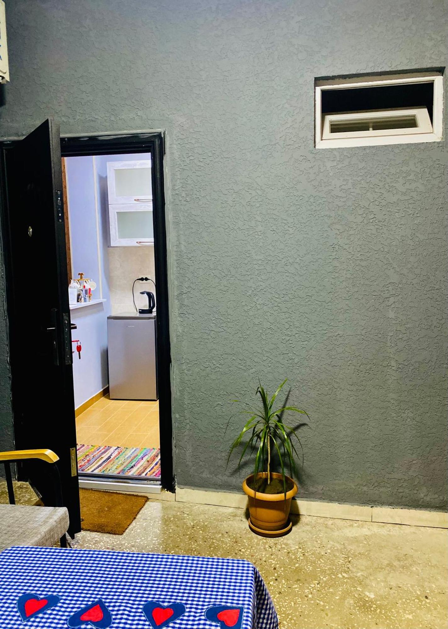 Гостевой дом Anna'S Home Кутаиси Экстерьер фото